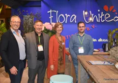 Everyone was welcome at the stand of Flora United International. Willem, Robert and Coen Huizer spoke to everyone together with Gerda Weerheim.
